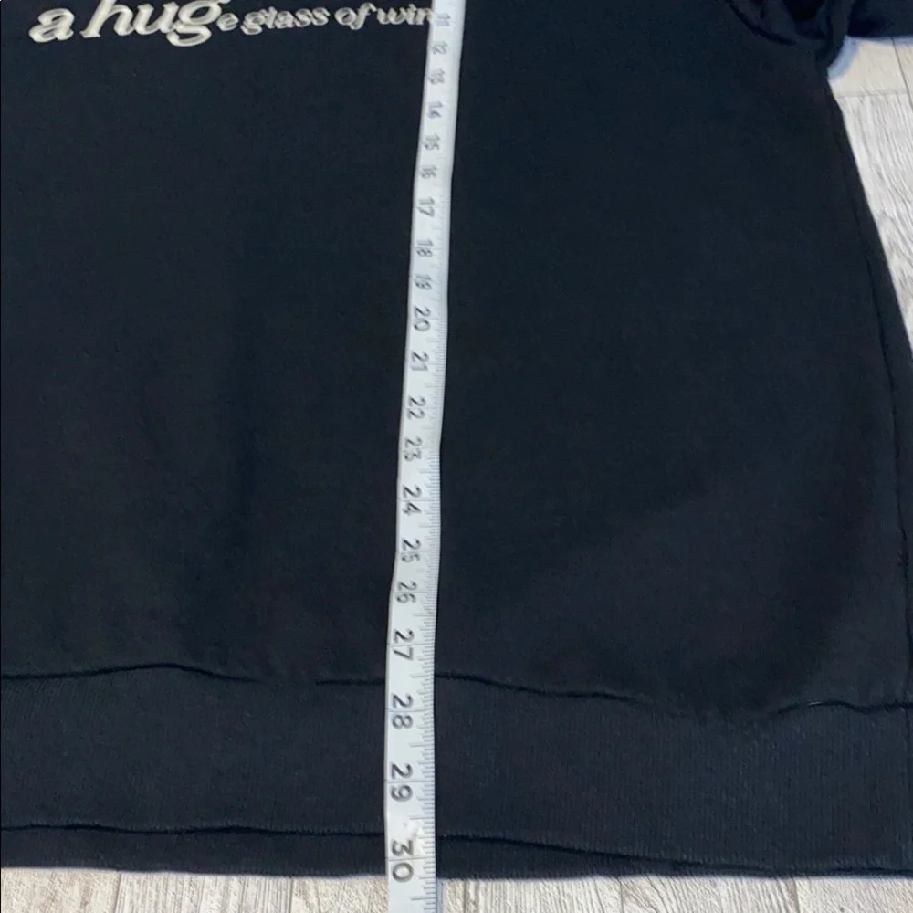 Little Trouble Graphic Sweatshirt Mama Needs A Huge glass Of Wine Size XL